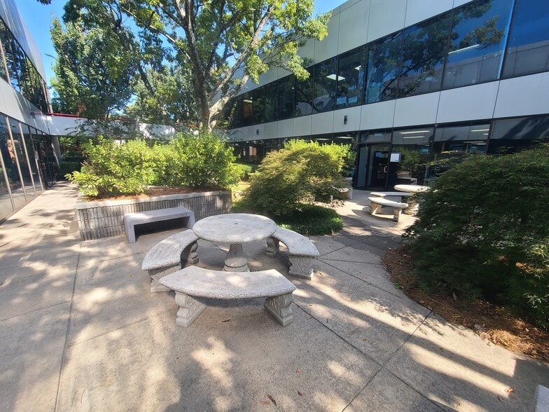 More Photos Of 1465 Northside Dr NW, Atlanta Office For Lease