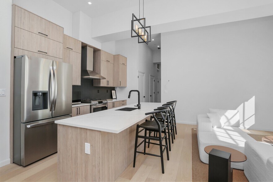 More Photos Of 63 Church St, Greenwich Apartments For Sale