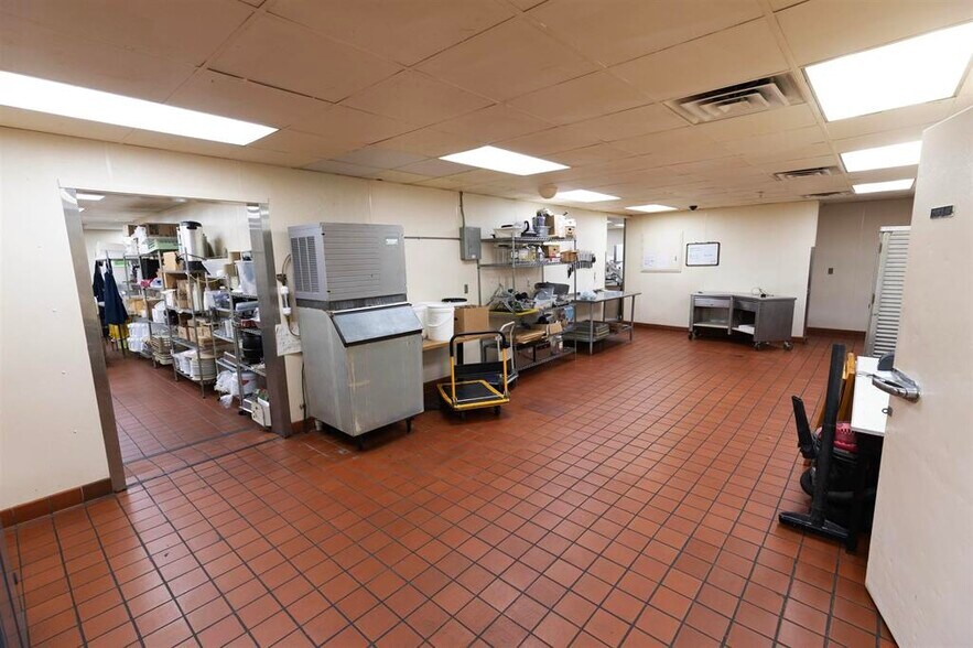 More Photos Of 12201 Albee Rd, Burt Restaurant For Sale