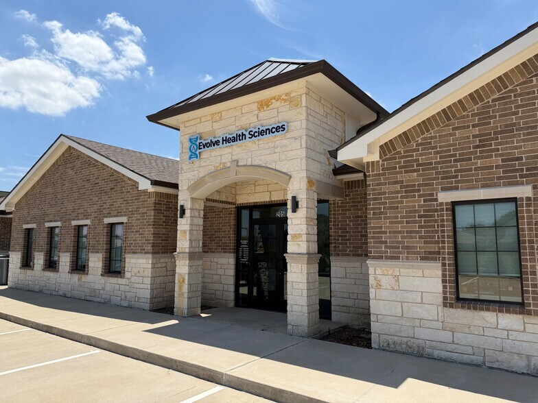 More Photos Of 12530 Lebanon Rd, Frisco Medical For Sale