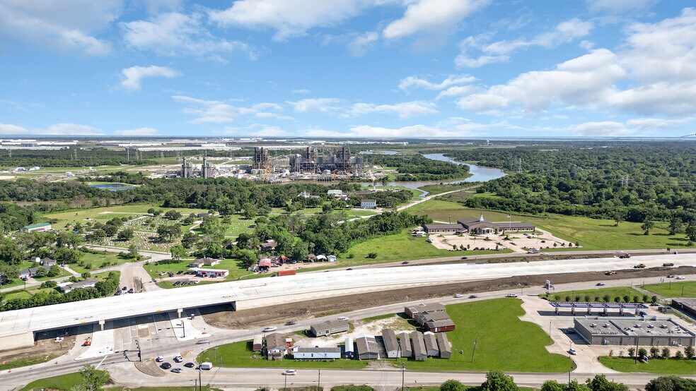 More Photos Of 3733 N Alexander Dr, Baytown Land For Sale