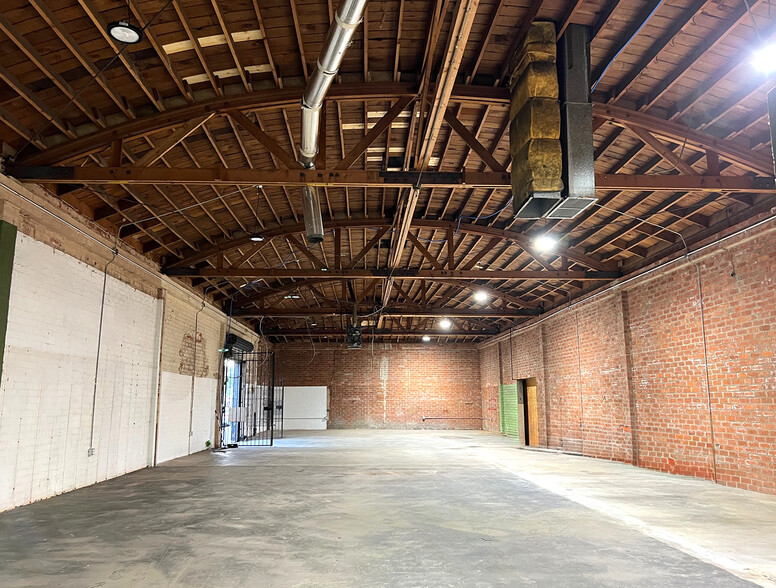 Primary Photo Of 3101 S Hill St, Los Angeles Warehouse For Lease