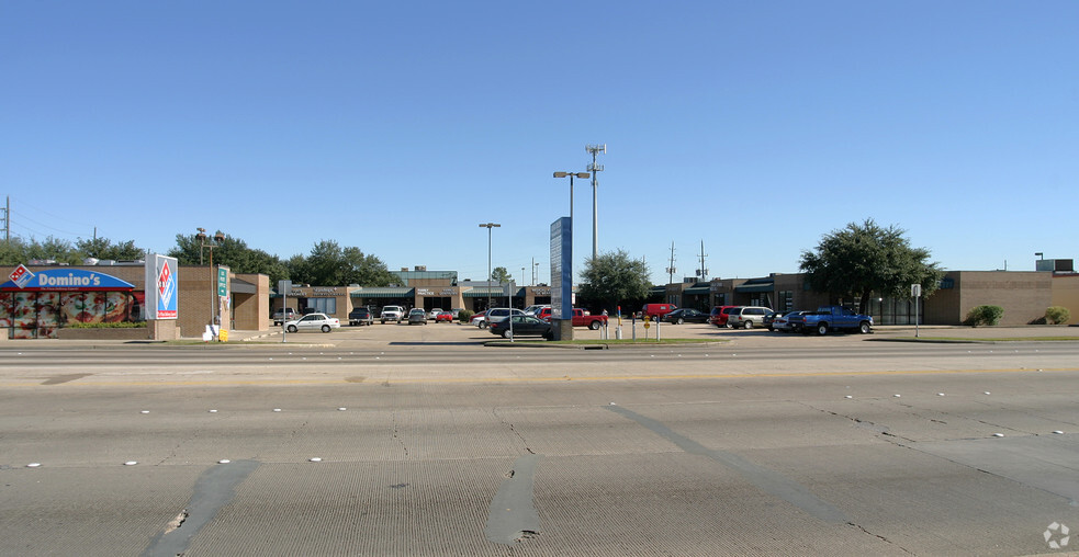 Primary Photo Of 4500-4600 Highway 6 N, Houston Unknown For Lease