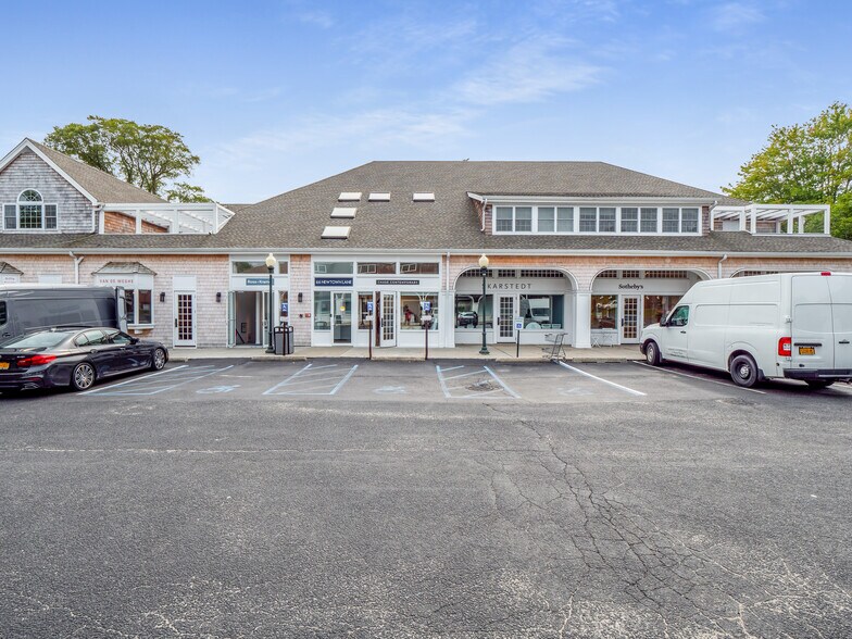 More Photos Of 66 Newtown Ln, East Hampton Storefront Retail Office For Lease