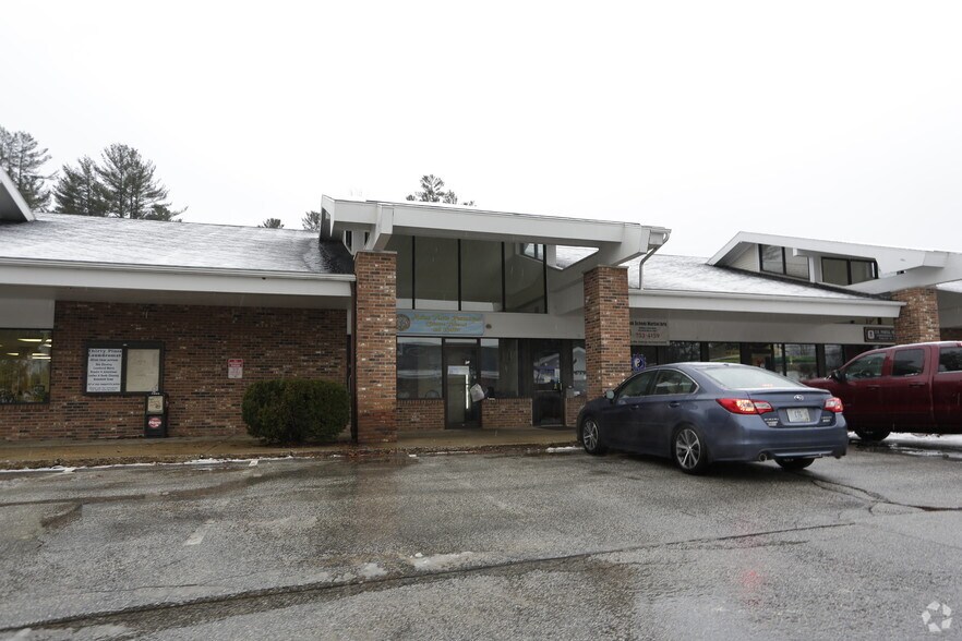 More Photos Of 9-15 Village St, Concord Restaurant For Lease