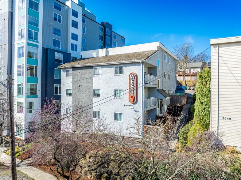 More Photos Of 3046 SW Avalon Way, Seattle Apartments For Sale