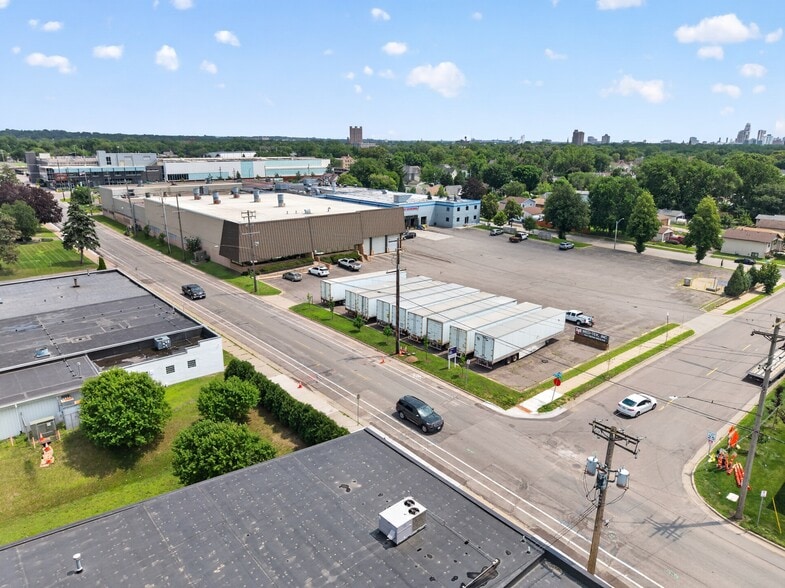More Photos Of 2639 2nd St NE, Saint Anthony Manufacturing For Sale