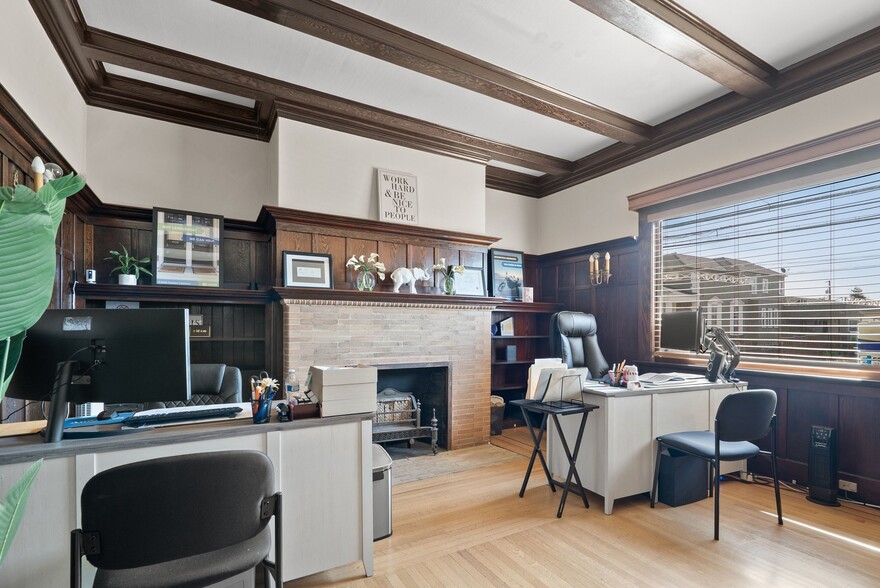 More Photos Of 217 E Lake Ave, Watsonville Office For Sale