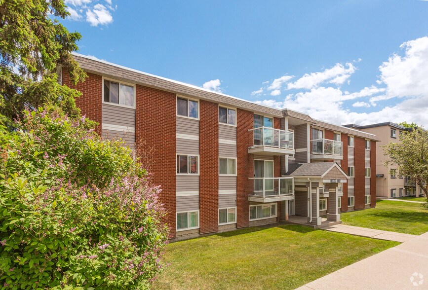 Primary Photo Of 11715 124th St NW, Edmonton Apartments For Sale