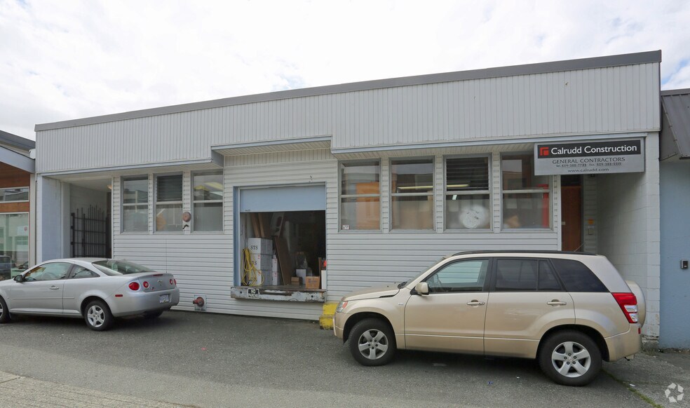 More Photos Of 247 E 1st St, North Vancouver Service For Sale