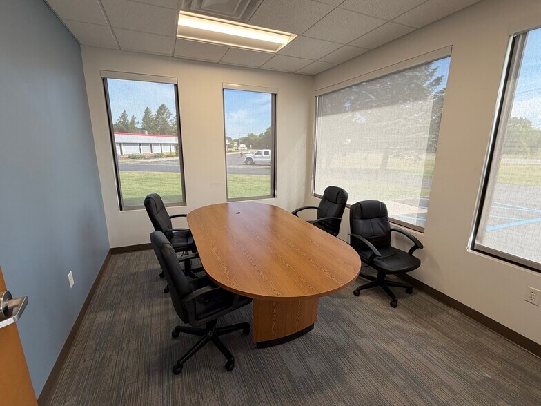 More Photos Of 4055 W Dickman Rd, Springfield Storefront Retail Office For Sale