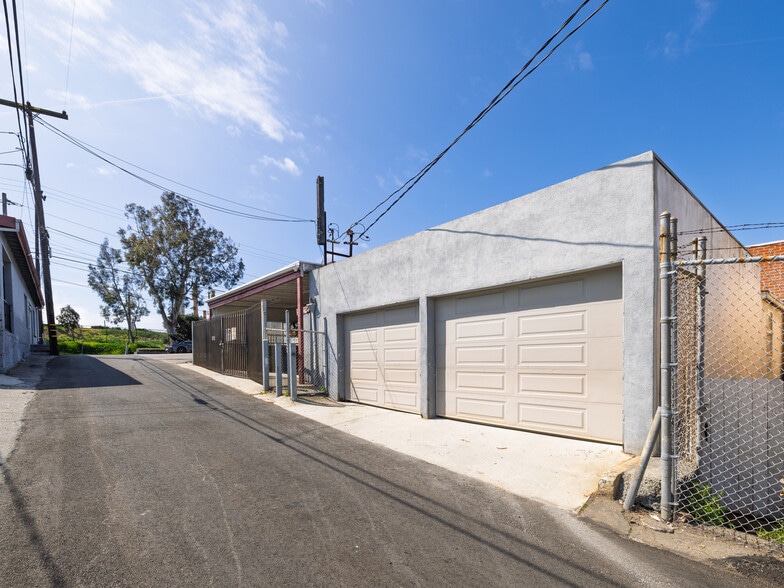 More Photos Of , El Segundo General Retail For Sale