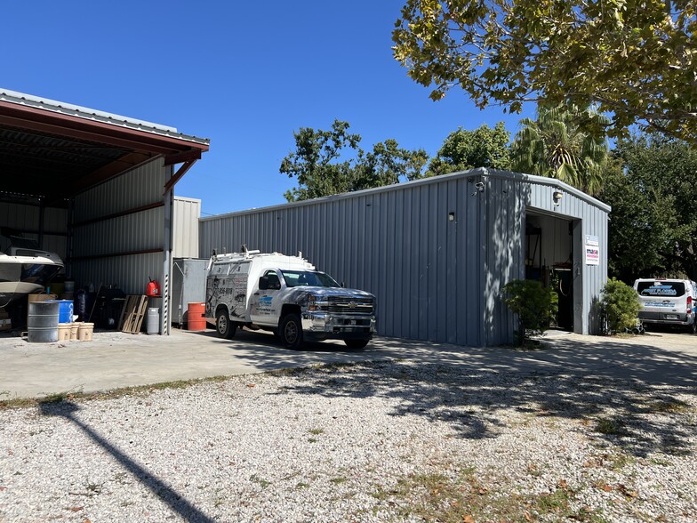 More Photos Of 4765 Spring Ave, Clearwater Manufacturing For Lease