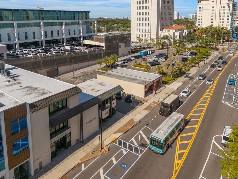 More Photos Of 2070-2074 Ringling Blvd, Sarasota Storefront Retail Office For Sale