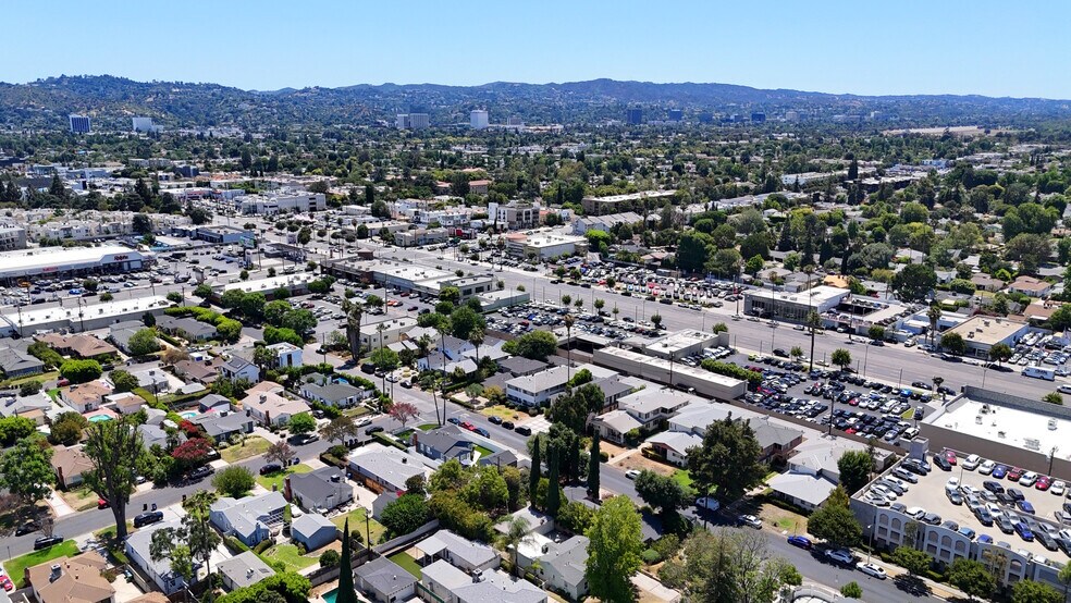 More Photos Of 5707 Tilden Ave, Sherman Oaks Apartments For Sale