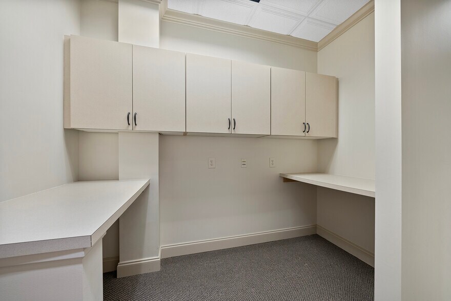 More Photos Of 12316 Hampton Way, Wake Forest Office Residential For Lease