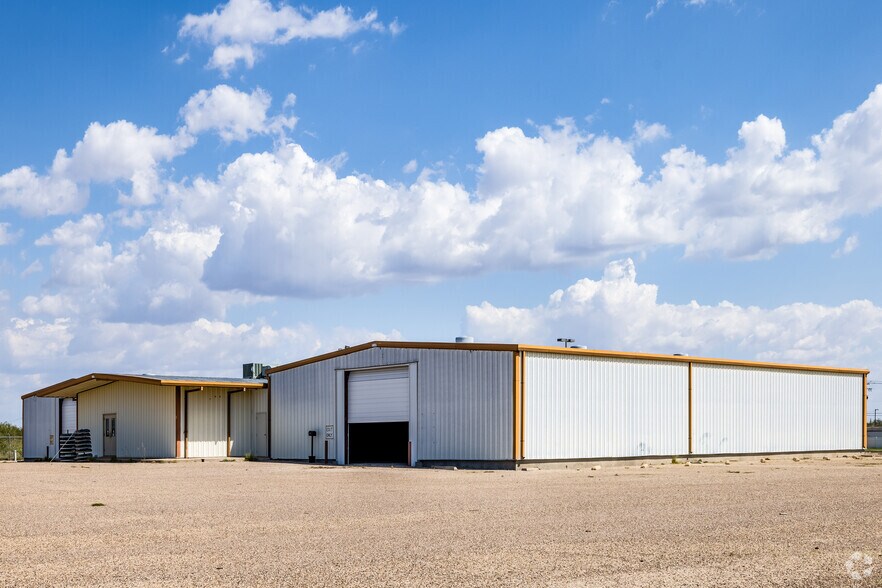 More Photos Of 605 E Yukon Rd, Odessa Warehouse For Lease