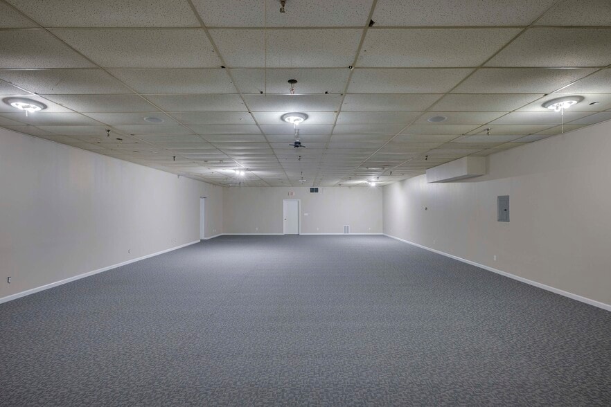 More Photos Of 3307 14th Ave, Kenosha Manufacturing For Sale