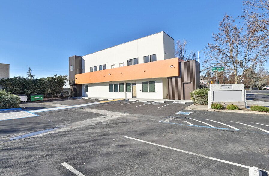 More Photos Of 476 E Campbell Ave, Campbell Unknown For Lease