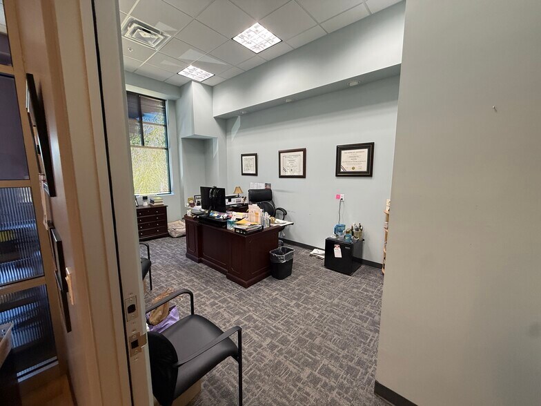 More Photos Of 961687 Gateway Blvd, Fernandina Beach Medical For Sale