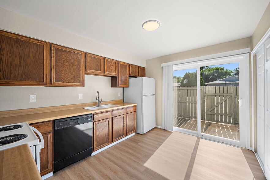 More Photos Of 81 Castle Royal Dr, Pueblo Multifamily For Sale