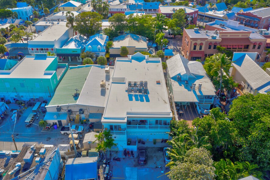More Photos Of 117 Duval St, Key West Storefront Retail Residential For Lease