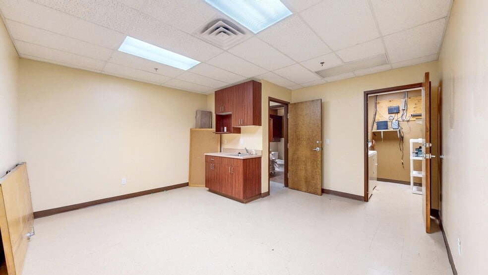 More Photos Of 231 W 67th Ct, Loveland Office For Lease