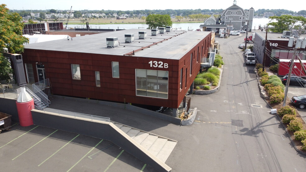 More Photos Of 132 Water St, Norwalk Loft Creative Space For Lease