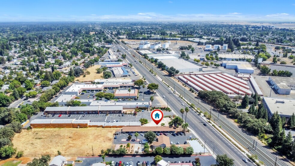 More Photos Of 9509 Folsom Blvd, Sacramento Apartments For Sale