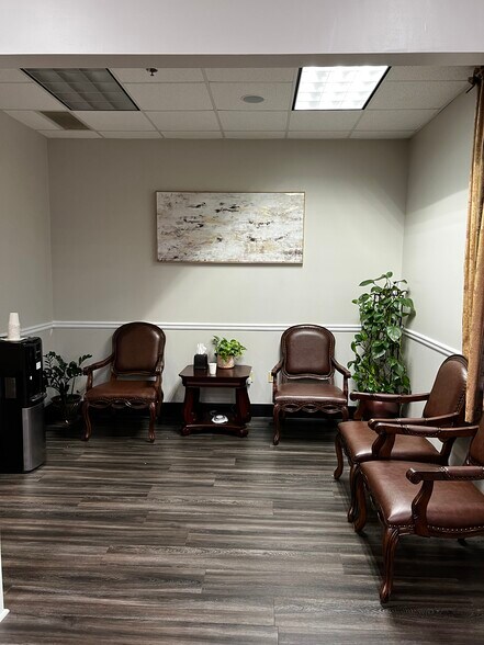 More Photos Of 1637 Athens Hwy, Grayson Office For Sale