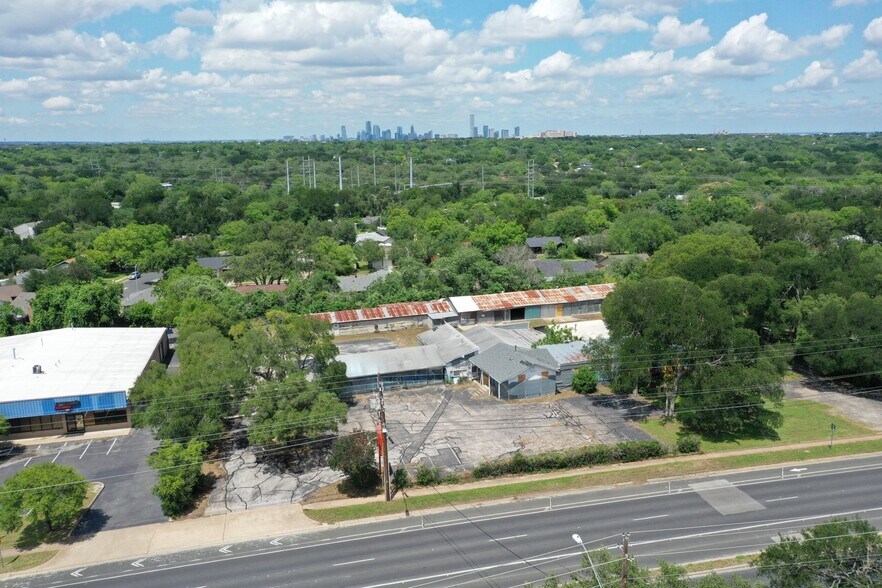 Primary Photo Of 1500 Stassney Ln, Austin Light Manufacturing For Lease