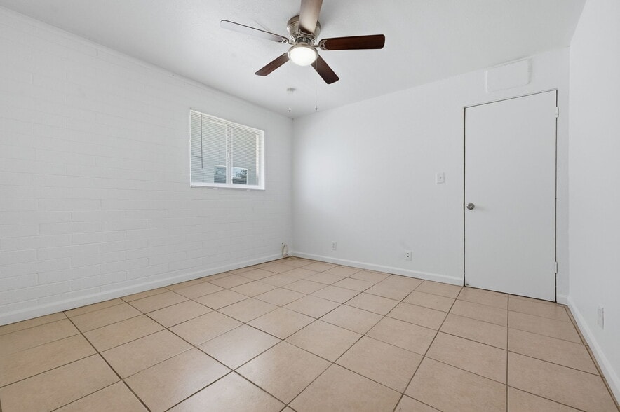 More Photos Of 1123 E Sierra Vista Dr, Phoenix Apartments For Sale
