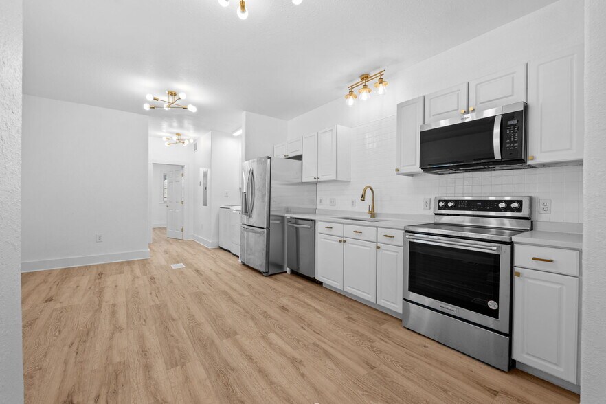 More Photos Of 603 E Grayson St, San Antonio Apartments For Sale