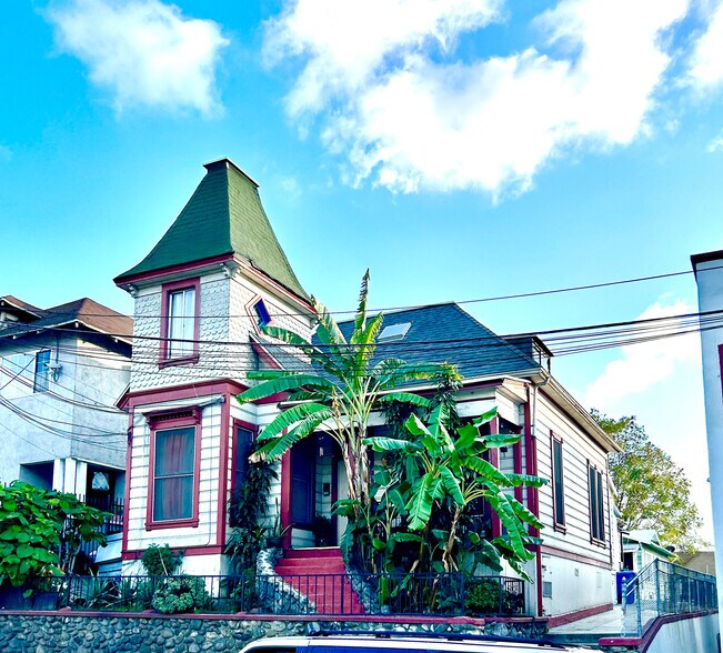 More Photos Of , Los Angeles Specialty For Sale