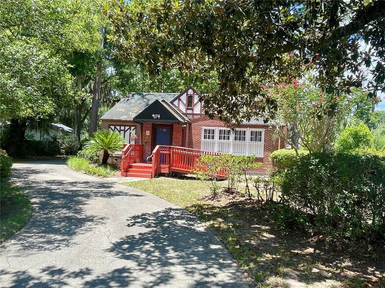 Primary Photo Of 914 NW 13th St, Gainesville Medical For Sale