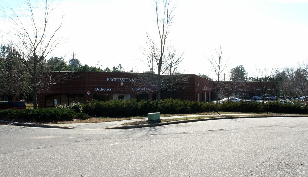 More Photos Of 5300 Atlantic Ave, Raleigh Flex For Lease