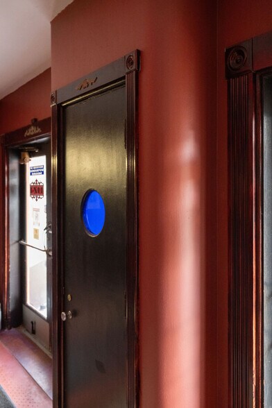 More Photos Of 230 Main St, Hobart Movie Radio TVStudio For Sale