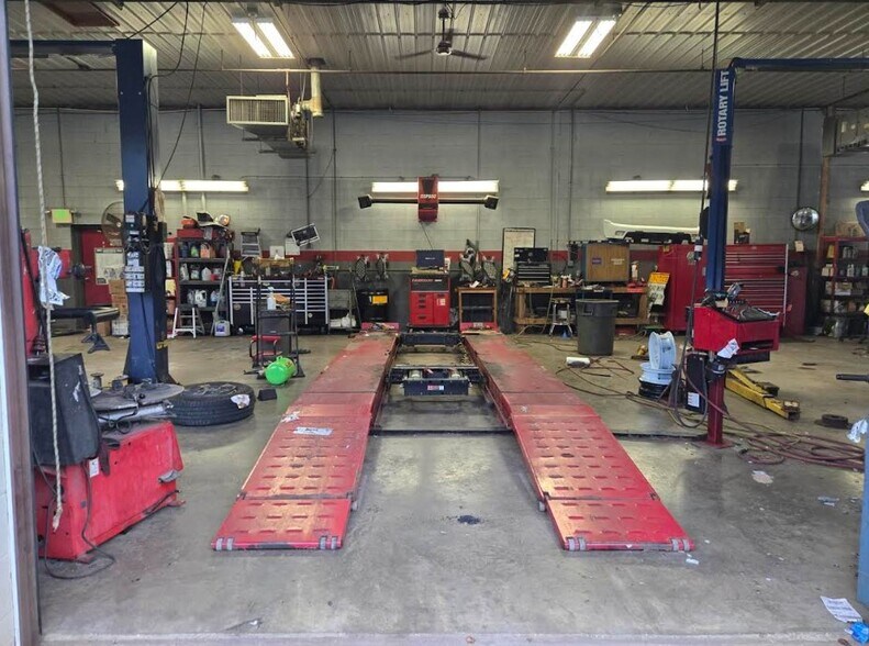 More Photos Of 881 Sandosky Rd, Sykesville Auto Repair For Sale