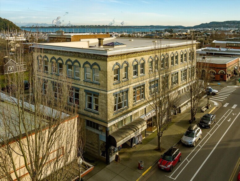 More Photos Of 619 Commercial Ave, Anacortes Storefront Retail Office For Sale
