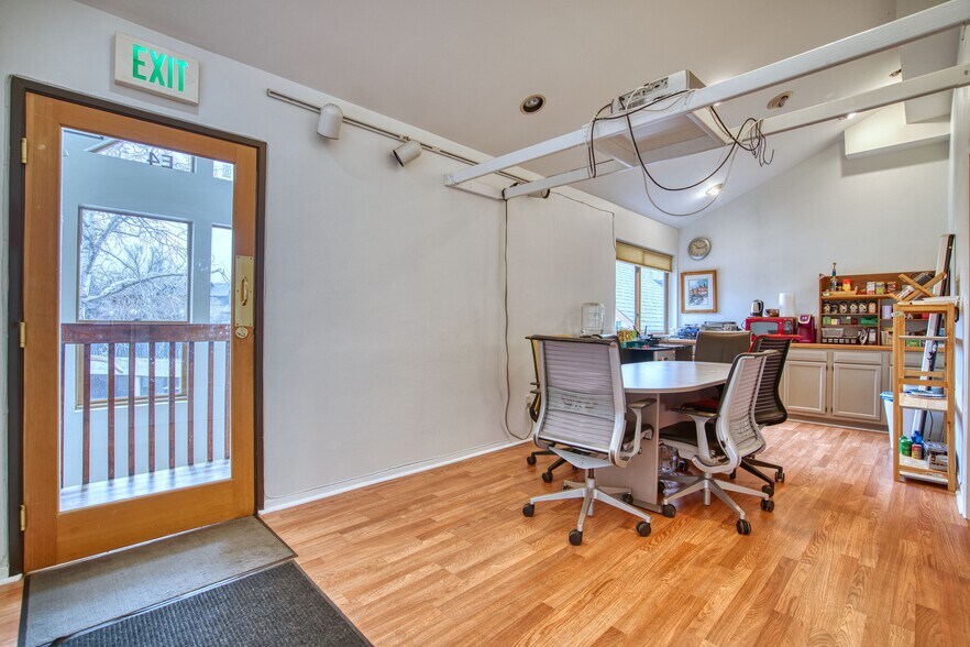 More Photos Of 3015 47th St, Boulder Medical For Lease