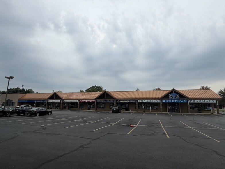 Primary Photo Of 420 E Northland Ave, Appleton Storefront Retail Office For Lease