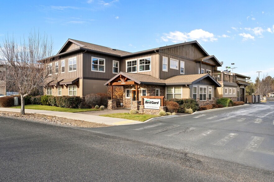 More Photos Of 270 E Sun Ranch Dr, Sisters Industrial For Sale