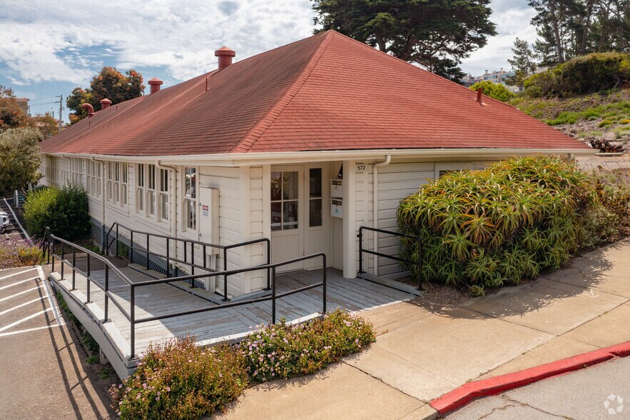 More Photos Of 572 Ruger St, San Francisco Office For Lease