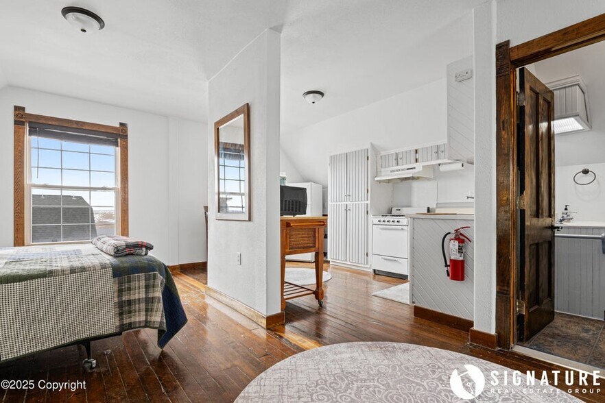 More Photos Of 115 Pine Haven Rd, Pine Haven Trailer Camper Park For Sale