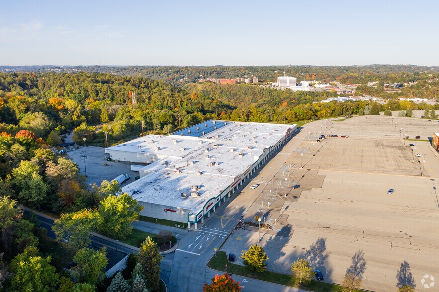 More Photos Of 330-384 Mall Circle Dr, Monroeville General Retail For Lease