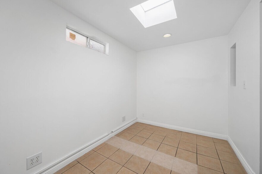 More Photos Of 3861 Jasmine Ave, Culver City Medical For Lease