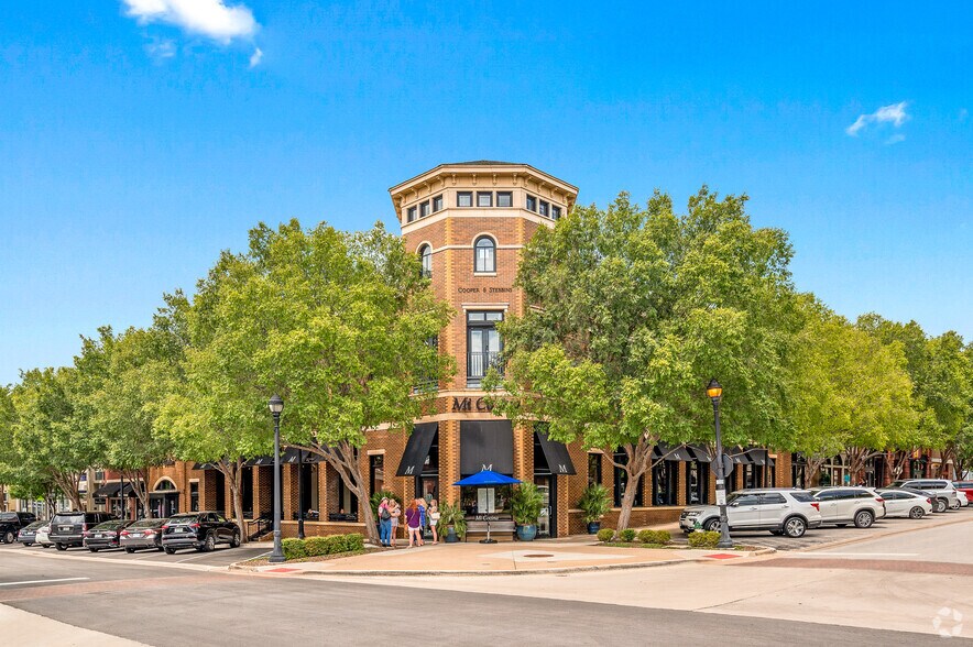 More Photos Of 1256 Main St, Southlake Unknown For Lease