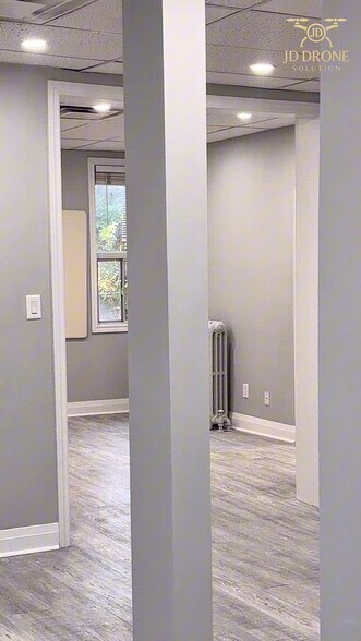 Primary Photo Of 504 Main St E, Hamilton Storefront Retail Residential For Lease