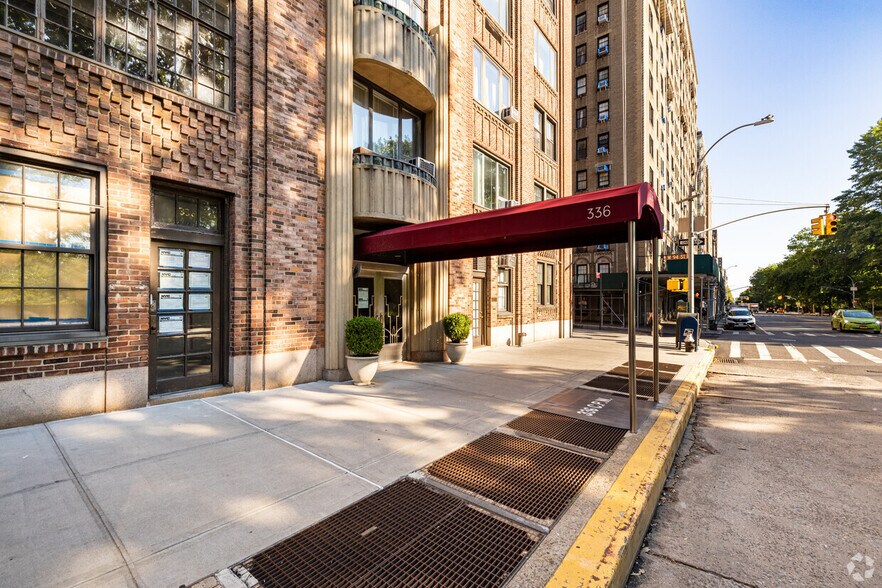 More Photos Of 336 Central Park W, New York Apartments For Sale