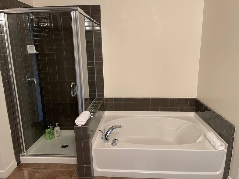 More Photos Of 353 E Bonneville Ave, Las Vegas Apartments For Lease